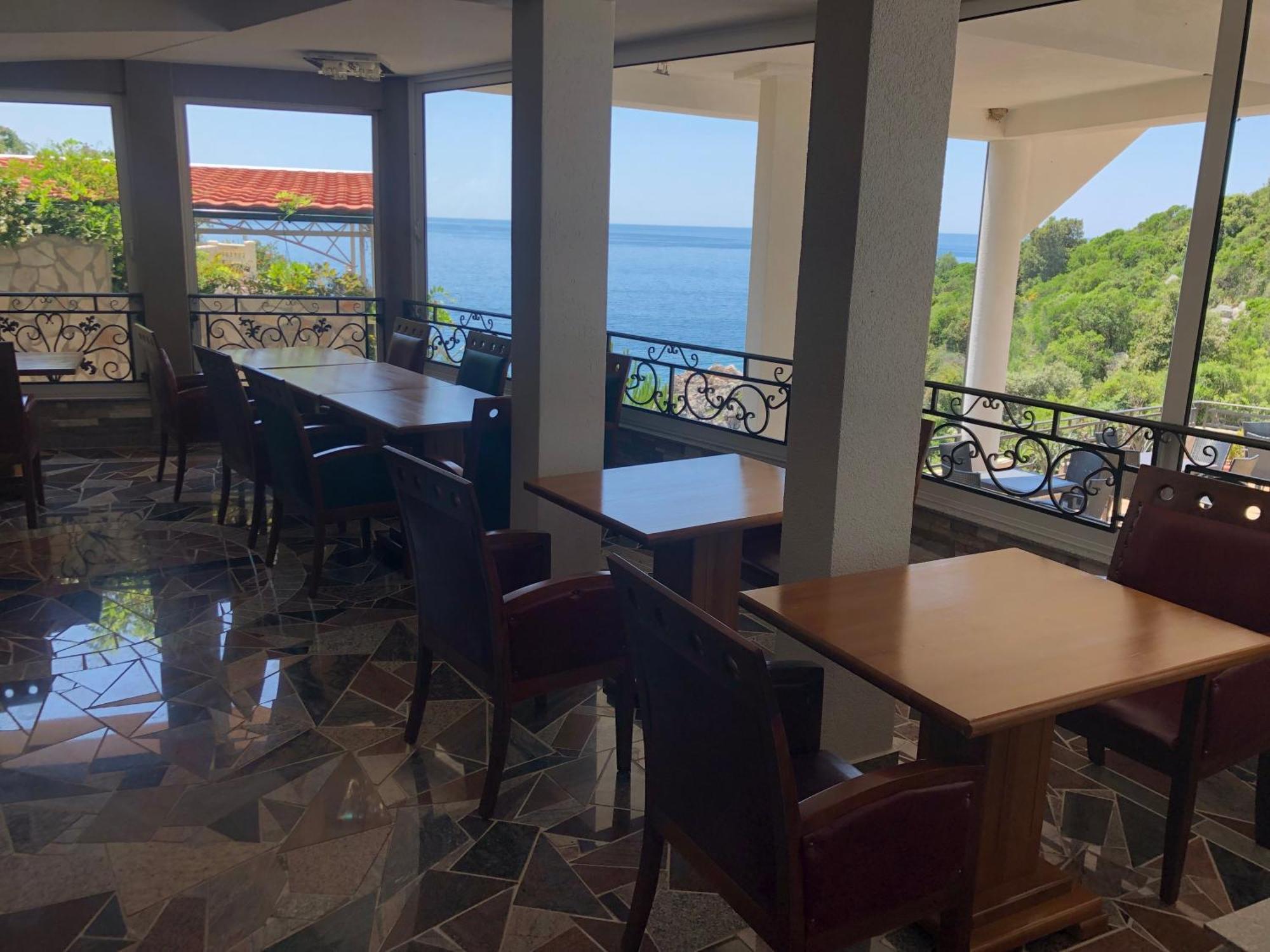 Novalic Hotel Добра вода Екстериор снимка