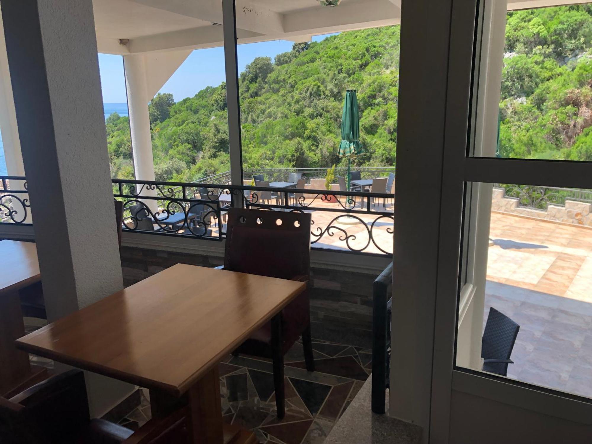Novalic Hotel Добра вода Екстериор снимка