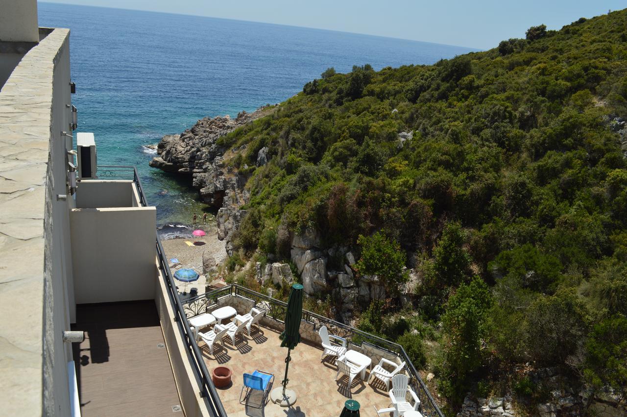 Novalic Hotel Добра вода Екстериор снимка
