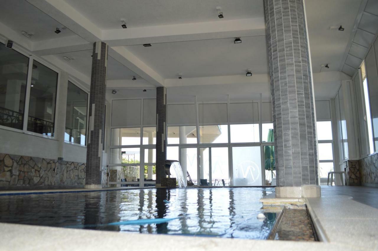 Novalic Hotel Добра вода Екстериор снимка