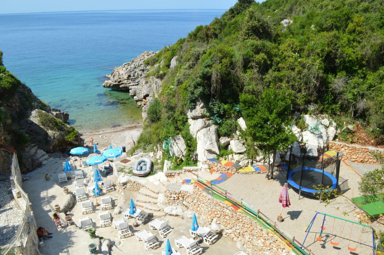 Novalic Hotel Добра вода Екстериор снимка
